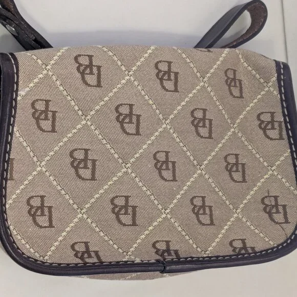 DOONEY & BOURKE Signature Canvas Leather Wristlet Brown & Tan - Picture 2 of 7